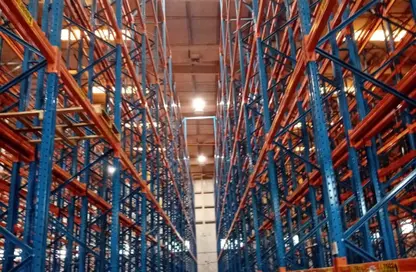 Warehouse - Studio - 1 Bathroom for rent in Umm Ramool - Dubai