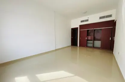 شقة - غرفة نوم - 2 حمامات للايجار في مسكن الامير - منطقة 11 - قرية الجميرا سركل - دبي