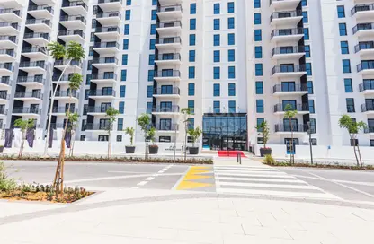 Apartment - Studio - 1 Bathroom for rent in Waters Edge - Yas Island - Abu Dhabi