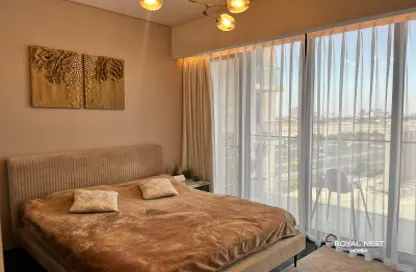 Room / Bedroom image for: Apartment - 1 Bedroom - 2 Bathrooms for rent in O10 - Al Jaddaf - Dubai, Image 1