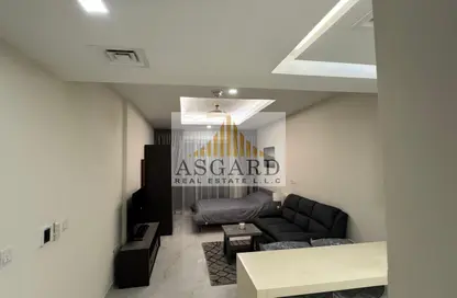 Apartment - Studio - 1 Bathroom for rent in Dar Al Jawhara - Jumeirah Village Circle - Dubai