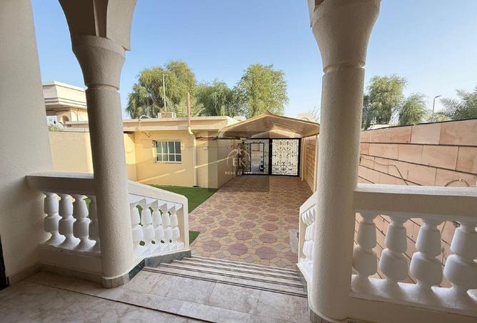 5 BHK Villa with Private Entrance &amp; Yard 