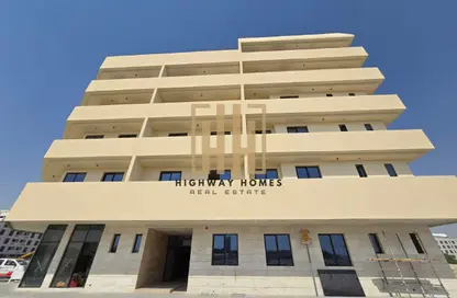 Staff Accommodation - Studio - 7+ Bathrooms for rent in Muwaileh - Sharjah