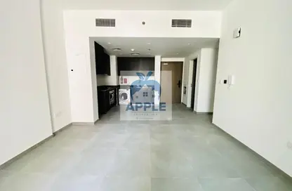 شقة - 2 غرف نوم - 3 حمامات للايجار في الطراز - حي نسيج - الجادة - الشارقة