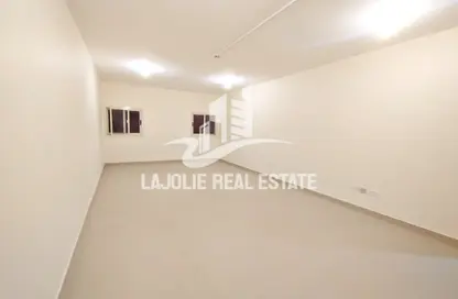 Apartment - 3 Bedrooms - 3 Bathrooms for rent in Airport Road - Abu Dhabi