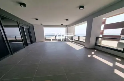 Ready To Move| Sea View Luxury Apartment | Balcony