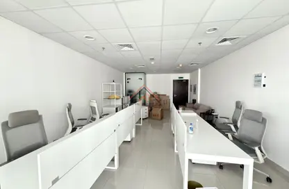 Office Space - Studio for sale in Park Lane Tower - Business Bay - Dubai