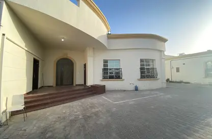 Apartment - 1 Bedroom - 1 Bathroom for rent in Mohamed Bin Zayed Centre - Mohamed Bin Zayed City - Abu Dhabi