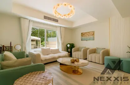 Villa - 3 Bedrooms - 4 Bathrooms for rent in Springs 10 - The Springs - Dubai