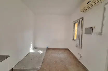 Apartment - Studio - 1 Bathroom for rent in Mohamed Bin Zayed Centre - Mohamed Bin Zayed City - Abu Dhabi