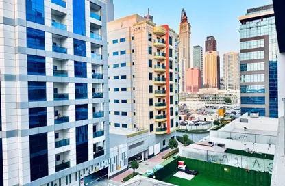 Apartment - 2 Bedrooms - 3 Bathrooms for rent in Jumeirah Garden City - Al Satwa - Dubai