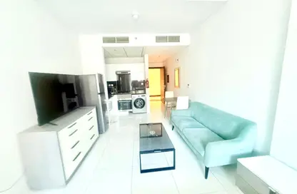 Apartment - Studio - 1 Bathroom for rent in Plazzo Heights - Jumeirah Village Circle - Dubai