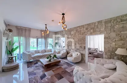 Villa - 3 Bedrooms - 3 Bathrooms for rent in District 16 - Jumeirah Village Circle - Dubai