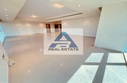Empty Room image for: Apartment - 4 Bedrooms - 5 Bathrooms for rent in Oryx Tower - Corniche Road - Abu Dhabi, Image 1