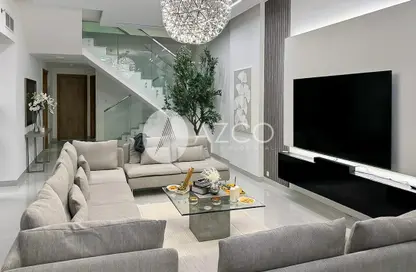 Living Room image for: Duplex - 3 Bedrooms - 4 Bathrooms for sale in Continental Tower - Dubai Marina - Dubai, Image 1
