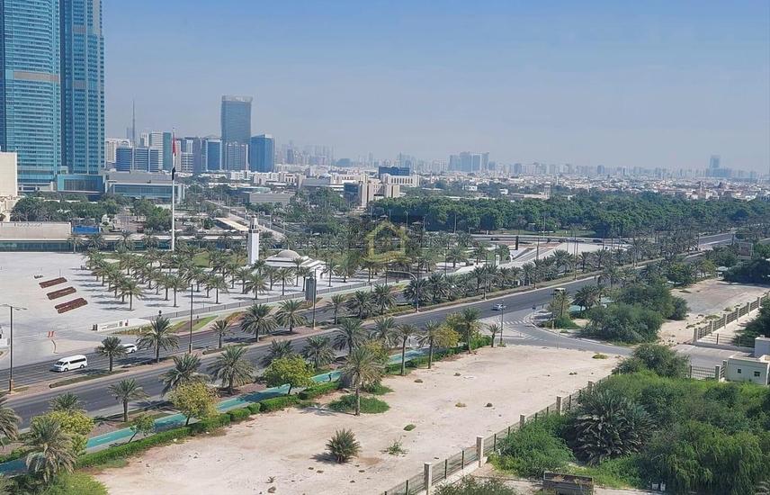 Apartment for Rent in Etihad Tower 5 0 COMMISSION \Luxurious living Large layout 2 BHK