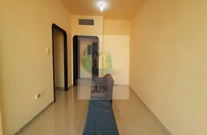 Hall / Corridor image for: Apartment - 1 Bedroom - 1 Bathroom for rent in Al Mushrif - Abu Dhabi, Image 1