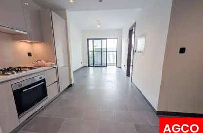 شقة - غرفة نوم - 2 حمامات للبيع في برج The Crest B - ذا كريست - صبحا هارتلاند - مدينة الشيخ محمد بن راشد - دبي