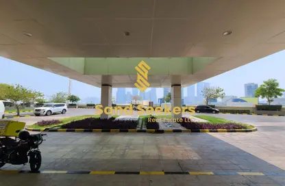 Apartment - 1 Bedroom - 2 Bathrooms for rent in Marina Square - Al Reem Island - Abu Dhabi