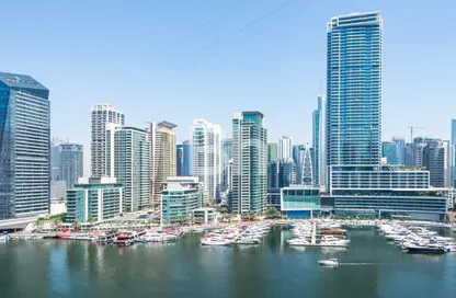 Apartment - 2 Bedrooms - 3 Bathrooms for rent in Beauport Tower - Marina Promenade - Dubai Marina - Dubai