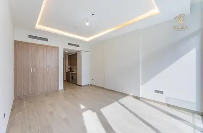 Empty Room image for: Apartment - 1 Bathroom for rent in AZIZI Riviera 14 - Meydan One - Meydan - Dubai, Image 1