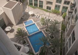 صورةحوض سباحة لـ: شقة - 1 غرفة نوم - 1 حمام للبيع في A برج فيوز - برج فيوز - دبي وسط المدينة - دبي, صورة 1