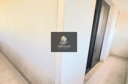 شقة - 2 غرف نوم - 3 حمامات للايجار في سراب 2 - الجادة - الشارقة