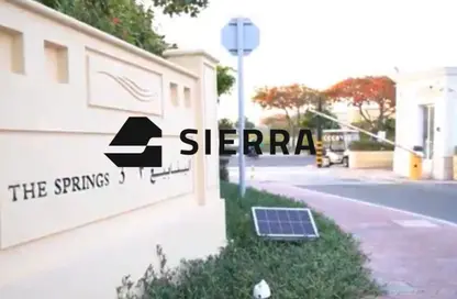 Villa - 3 Bedrooms - 4 Bathrooms for rent in Springs 3 - The Springs - Dubai