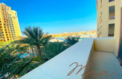 Apartment - 2 Bedrooms - 3 Bathrooms for sale in Marina Residences 6 - Marina Residences - Palm Jumeirah - Dubai