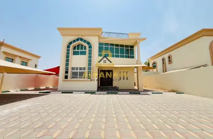 فيلا - 3 غرف نوم - 5 حمامات للايجار في الطوية - العين