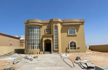 Villa - 5 Bedrooms - 6 Bathrooms for rent in Al Jazirah Al Hamra - Al Hamra Village - Ras Al Khaimah