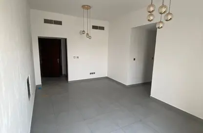 Apartment - 2 Bedrooms - 3 Bathrooms for rent in Al Nafoora 1 building - Al Rawda 2 - Al Rawda - Ajman