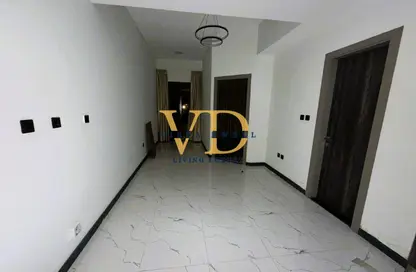 شقة - غرفة نوم - 1 حمام للايجار في برج روكان B - برج روكان - روكان - دبي لاند - دبي