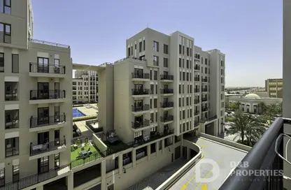 Apartment - 1 Bedroom - 1 Bathroom for rent in Hayat Boulevard-1B - Hayat Boulevard - Town Square - Dubai