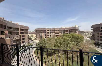 Apartment - 2 Bedrooms - 3 Bathrooms for sale in Shakespeare Circus 3 - Shakespeare Circus - Motor City - Dubai