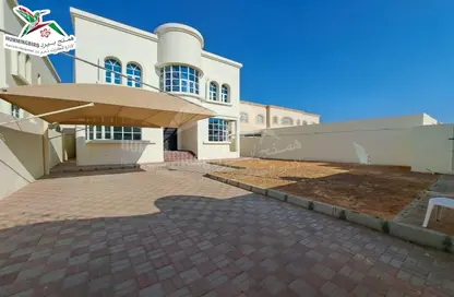 Outdoor House image for: Villa - 5 Bedrooms - 7 Bathrooms for rent in Khaldiya - Al Ain, Image 1