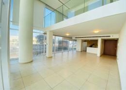 Empty Room image for: Duplex - 3 bedrooms - 3 bathrooms for rent in Rawdhat - Airport Road - Abu Dhabi, Image 1