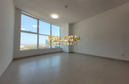 Apartment - 1 Bedroom - 2 Bathrooms for rent in DXB Tower - Sheikh Zayed Road - Dubai