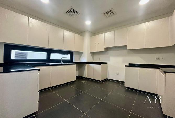 15896317 - صورة العقار 3