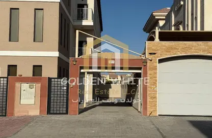 Villa - 4 Bedrooms - 5 Bathrooms for rent in Mirdif Villas - Mirdif - Dubai