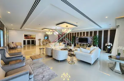 Apartment - 4 Bedrooms - 6 Bathrooms for rent in Elite Residence - Dubai Marina - Dubai