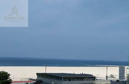 شقة - غرفة نوم - 2 حمامات للايجار في مساكن كورنيش عجمان - طريق كورنيش عجمان - عجمان