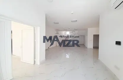 فيلا - 5 غرف نوم - 7 حمامات للايجار في مدينة الرياض - أبوظبي