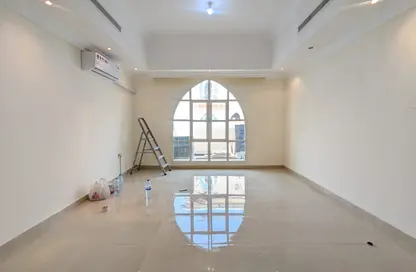Apartment - Studio - 1 Bathroom for rent in Khalifa City A Villas - Khalifa City A - Khalifa City - Abu Dhabi