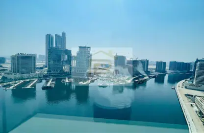 صورة لـ منظر مائي. مكتب - استوديو - 1 حمام للايجار في B2B  برج - الخليج التجاري - دبي ، صورة رقم 1