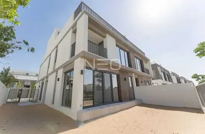 Villa - 4 Bedrooms - 5 Bathrooms for rent in Aura - Tilal Al Ghaf - Dubai
