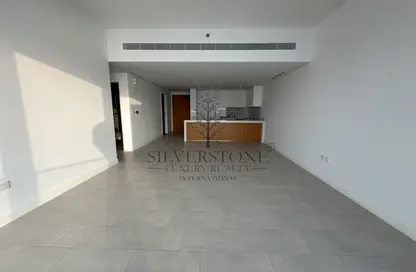 Apartment - 2 Bedrooms - 2 Bathrooms for rent in La Vie - Jumeirah Beach Residence - Dubai