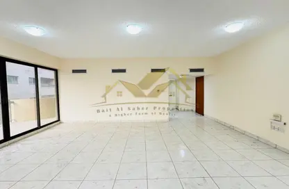 Apartment - 3 Bedrooms - 2 Bathrooms for rent in Mankhool - Bur Dubai - Dubai