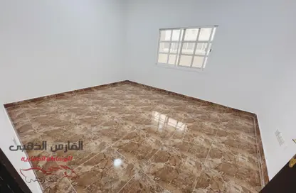 Apartment - 1 Bathroom for rent in Al Wahda - Abu Dhabi
