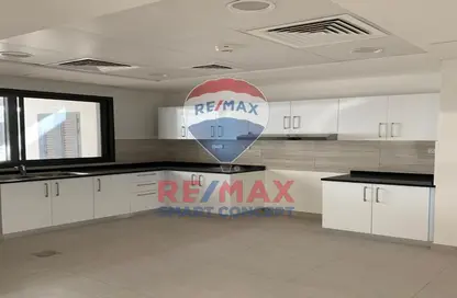 Villa - 5 Bedrooms - 6 Bathrooms for sale in Faya at Bloom Gardens - Bloom Gardens - Al Salam Street - Abu Dhabi